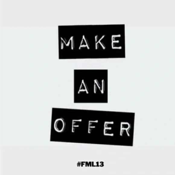 POST MALONE HOLLYWOOD’S BLEEDING 2019 TOUR T-SHIRT | MEDIUM - Picture 2 of 8